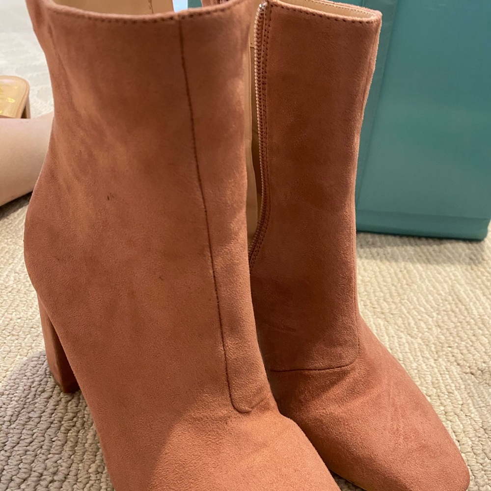 Lulus booties - Picture 2 of 2